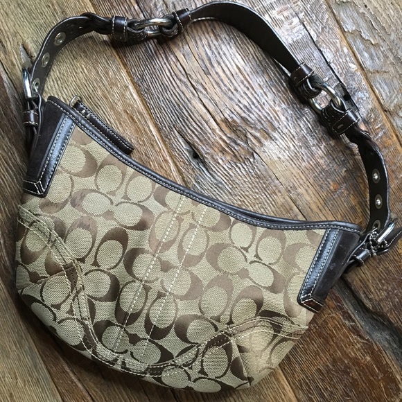 Coach Shoulder Bag - Picture 12 of 16